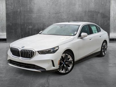 New 2024 BMW i5 eDrive40i w/ Premium Package