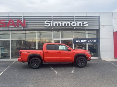New 2025 Nissan Frontier PRO-4X w/ Pro Convenience Package