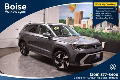 New 2025 Volkswagen Taos SE