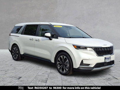 Used 2024 Kia Carnival EX