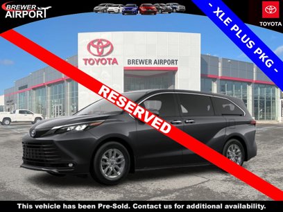 New 2025 Toyota Sienna XLE