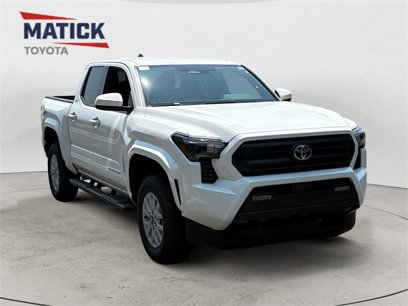 New 2025 Toyota Tacoma SR5