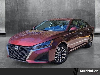 Used 2023 Nissan Altima 2.5 SV