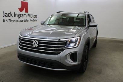New 2025 Volkswagen Atlas SE