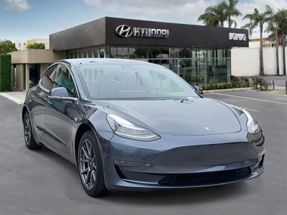 Used 2019 Tesla Model 3 Standard Range Plus