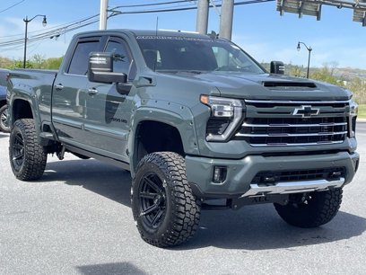 New 2025 Chevrolet Silverado 2500 LTZ w/ LTZ Premium Package