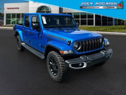 New 2025 Jeep Gladiator Sport