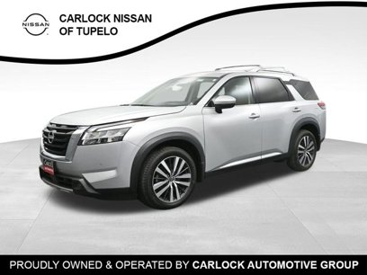 Used 2022 Nissan Pathfinder Platinum w/ Cargo Package