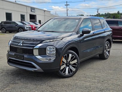 New 2025 Mitsubishi Outlander SE