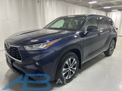 Used 2022 Toyota Highlander XLE