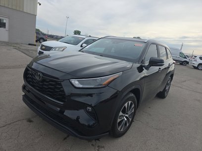 Used 2023 Toyota Highlander XLE