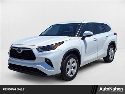 Used 2023 Toyota Highlander LE
