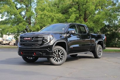 New 2025 GMC Sierra 1500 AT4 w/ AT4 Premium Package