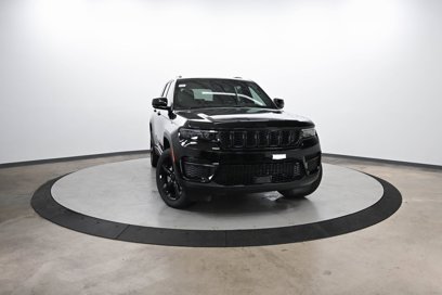 New 2025 Jeep Grand Cherokee Altitude