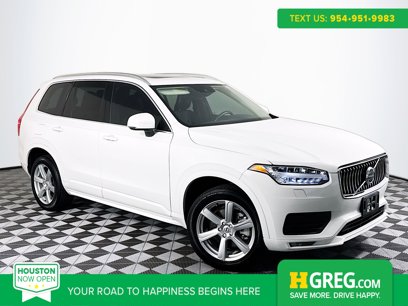 Used 2022 Volvo XC90 T5 Momentum w/ Climate Package