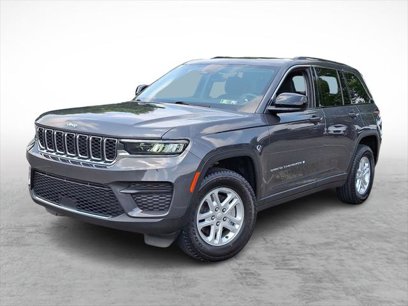 Certified 2022 Jeep Grand Cherokee Laredo w/ Luxury Tech Group I