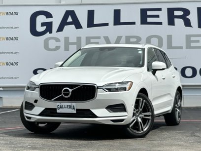 Used 2018 Volvo XC60 T6 Momentum w/ Convenience Package