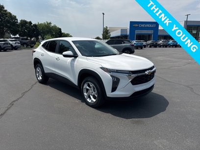 New 2025 Chevrolet Trax LS w/ LS Convenience Package