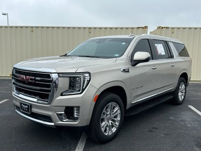 Used 2023 GMC Yukon XL SLT w/ SLT Luxury Package