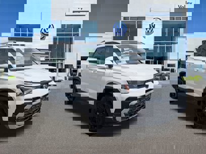 New 2025 Volkswagen Taos SE