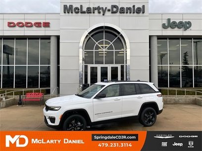 New 2025 Jeep Grand Cherokee Limited w/ Black Appearance Package