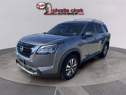 Used 2022 Nissan Pathfinder SL