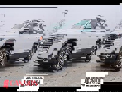 Used 2022 GMC Acadia SLE w/ Driver Convenience Package