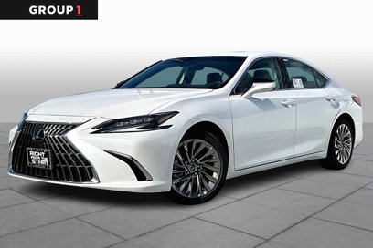 New 2025 Lexus ES 300h w/ Luxury Package