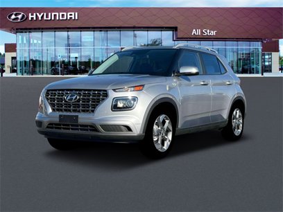 New 2025 Hyundai Venue SEL