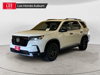 New 2025 Honda Pilot TrailSport