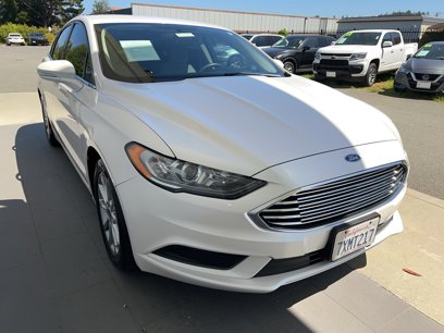 Used 2017 Ford Fusion SE w/ Fusion SE Technology Package