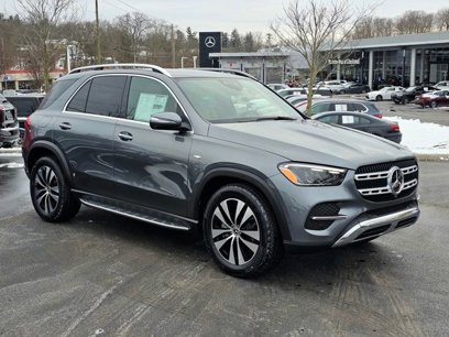 New 2025 Mercedes-Benz GLE 450e 4MATIC