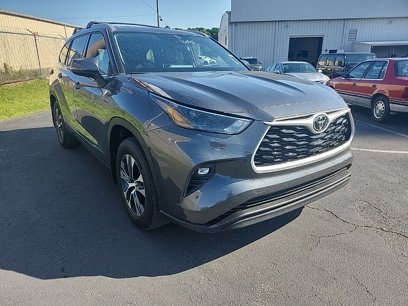 Used 2022 Toyota Highlander XLE