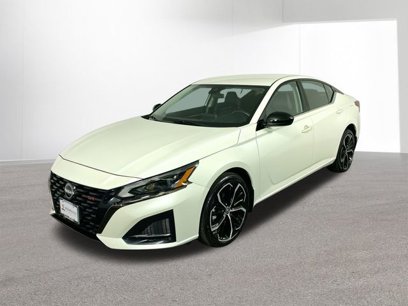 Used 2024 Nissan Altima 2.5 SR