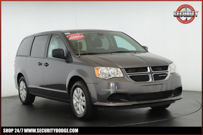 Used 2019 Dodge Grand Caravan SE w/ UConnect Hands-Free Group