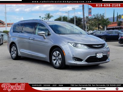 Used 2018 Chrysler Pacifica Limited w/ Advanced Safetytec Group