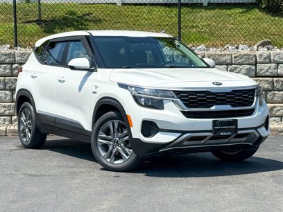 Certified 2021 Kia Seltos LX