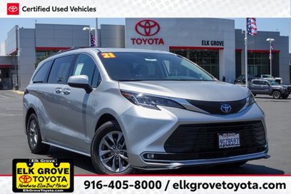 Certified 2021 Toyota Sienna XLE w/ XLE Plus Package
