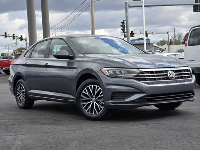 Used 2021 Volkswagen Jetta SE w/ SE Cold Weather Package