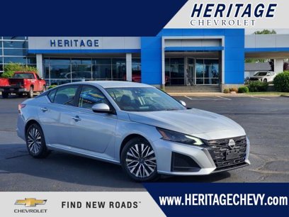 Used 2023 Nissan Altima 2.5 SV