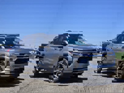 New 2025 Chevrolet Trax LT w/ Driver Confidence Package