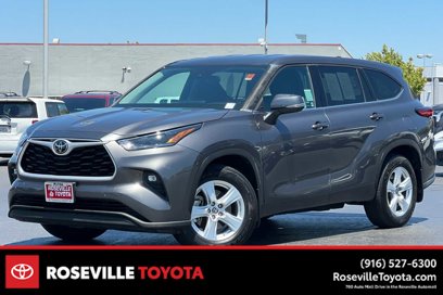 Used 2021 Toyota Highlander LE