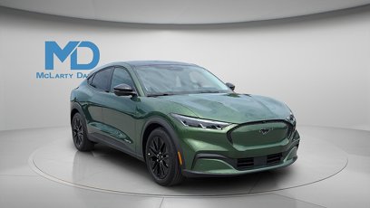 New 2025 Ford Mustang Mach-E Select w/ Comfort Package Lite