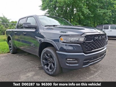 New 2025 RAM 1500 4x4 Crew Cab