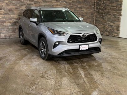Used 2021 Toyota Highlander XLE