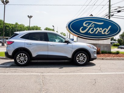 Used 2022 Ford Escape SE w/ Convenience Package