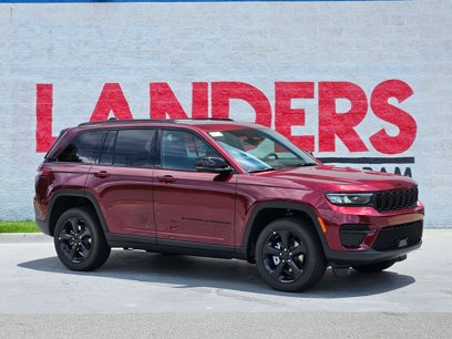 New 2025 Jeep Grand Cherokee Laredo
