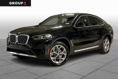 New 2025 BMW X4 xDrive30i w/ Premium Package