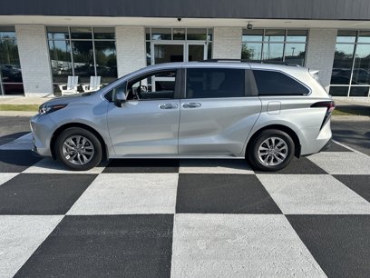 Used 2024 Toyota Sienna XLE