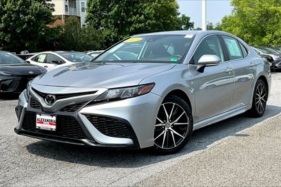 Used 2023 Toyota Camry SE